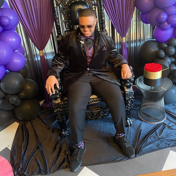 Meet your Posher, Ray - Picture 4 of 7